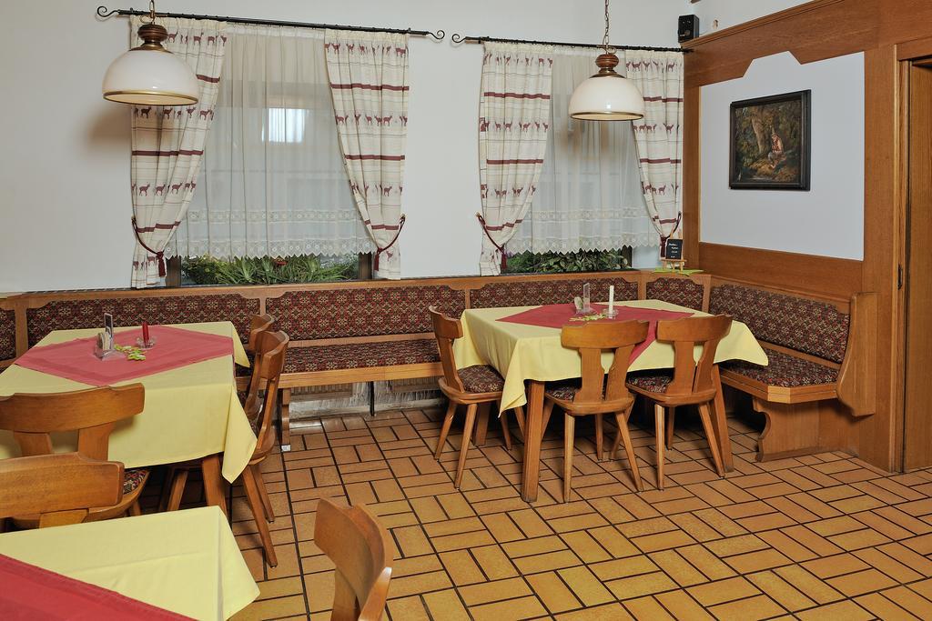 Gasthof Moser Фонсдорф Екстериор снимка